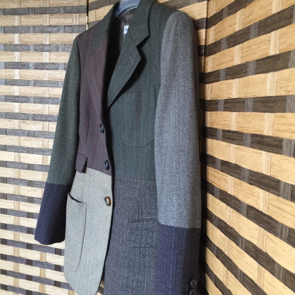 Authentic Dolce & Gabbana Vintage Blazer, Size 40 - Picture 4 of 7